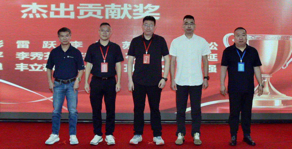 1784019360374080.gif 图片2.gif